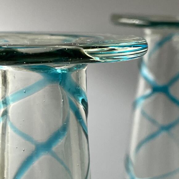 Pair‎ of Tall Handblown Glass Swirl Vases, Made in Mexico - Picture 2 of 9